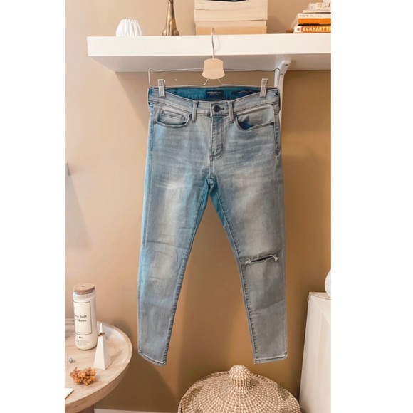 Banana Republic Soft Petite Skinny Jean - Picture 2 of 7